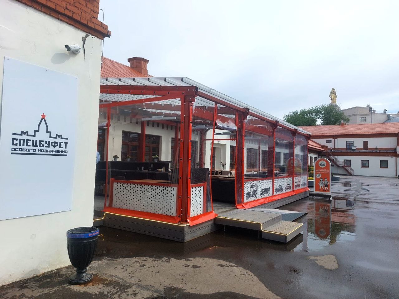 ПВХ шторы для летней террасы кафе в Локте